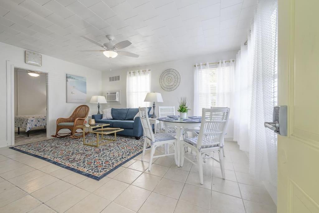 Santa Barbara On The Bay WATERFRONT APARTMENT Tampa Bagian luar foto