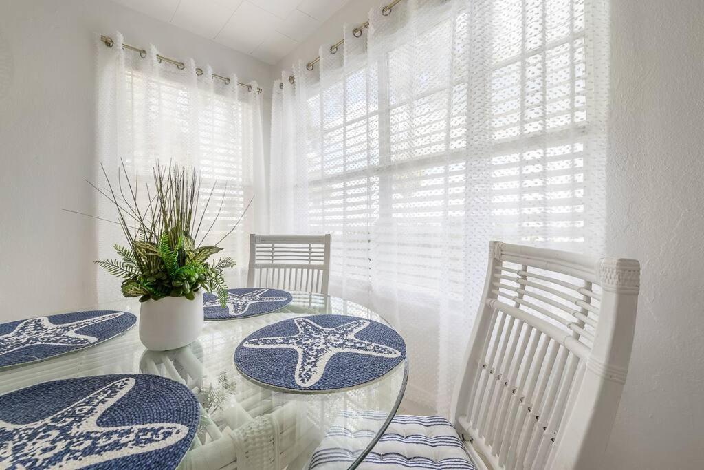 Santa Barbara On The Bay WATERFRONT APARTMENT Tampa Bagian luar foto