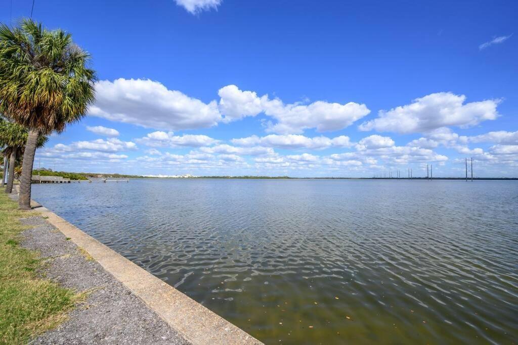 Santa Barbara On The Bay WATERFRONT APARTMENT Tampa Bagian luar foto